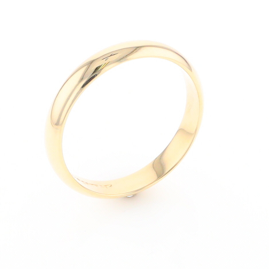 Plain Gold Men's Wedding Band