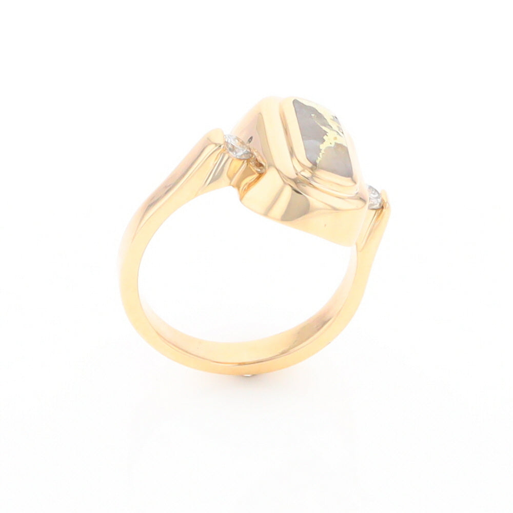 Gold Quartz Ring Oval Inlaid Design with .06ctw Round Diamonds