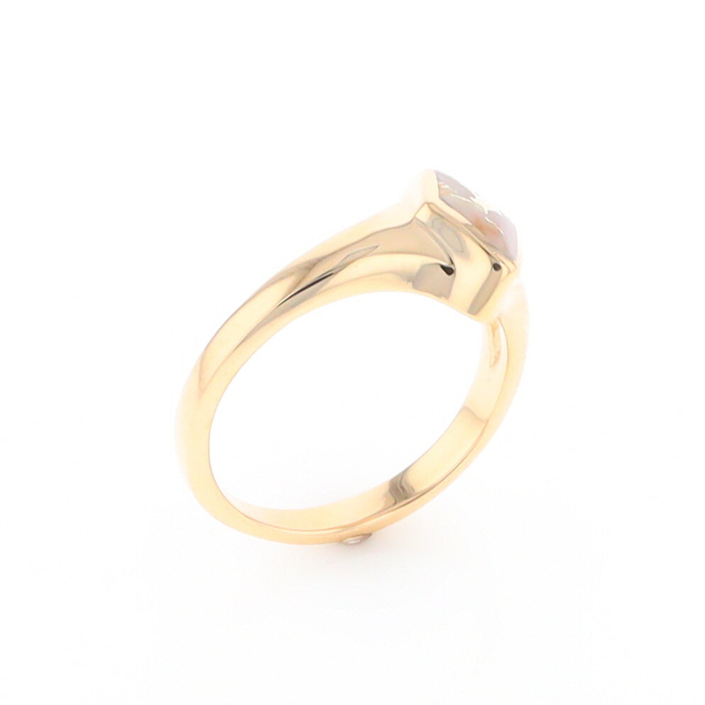 Gold Quartz Ring Diamond Shape Inlaid Design