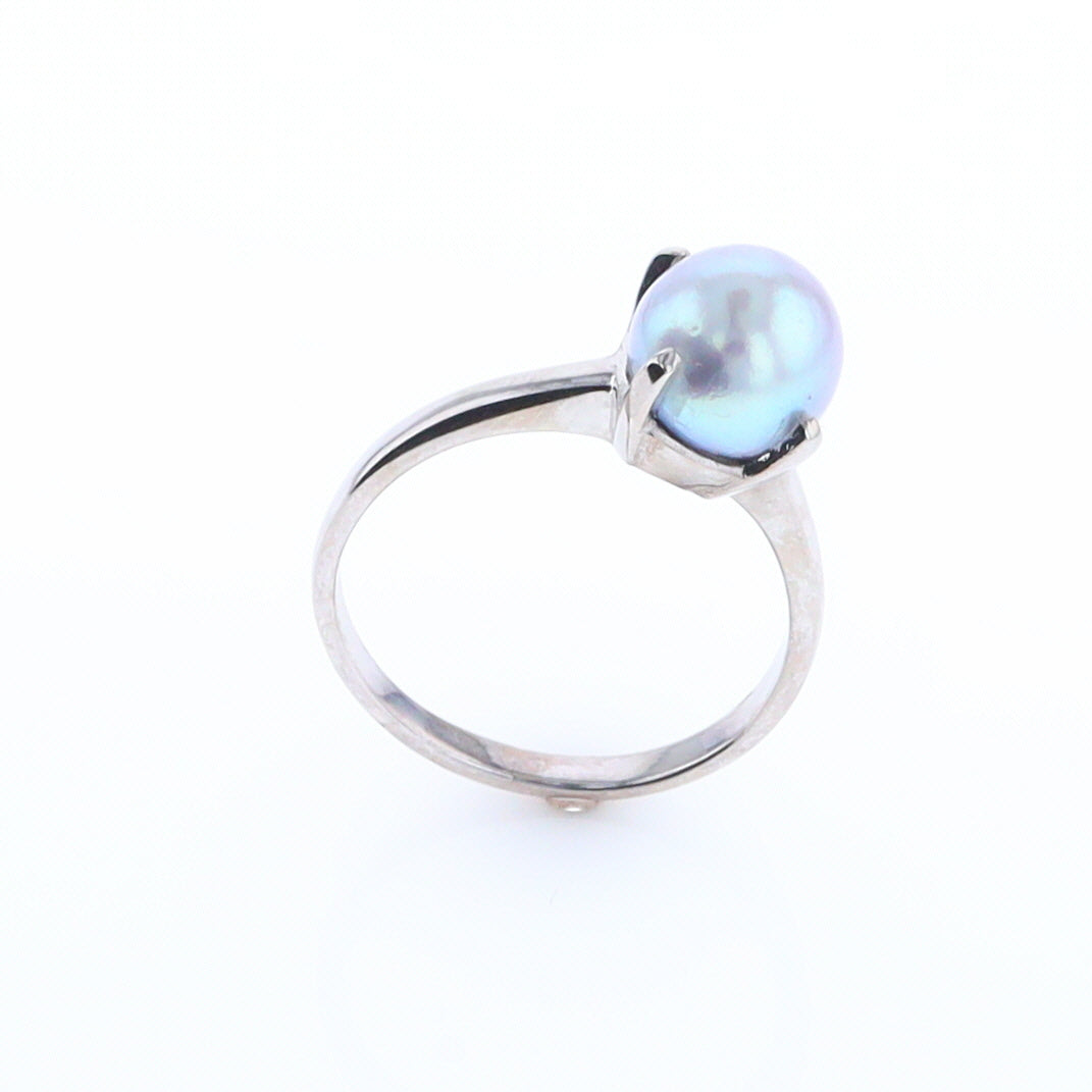 Gray Pearl Solitaire Ring