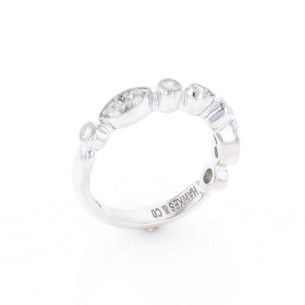 Simply Vintage Wedding Band (White Gold)