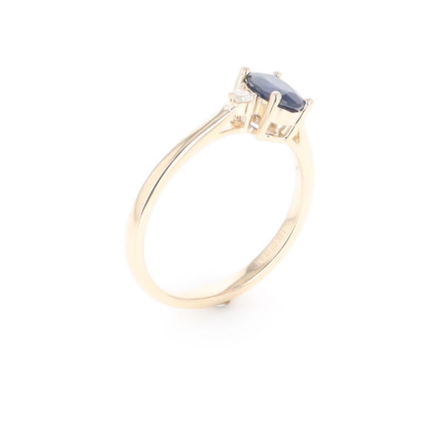Oval Sapphire Ring With 2 Accent Diamonds