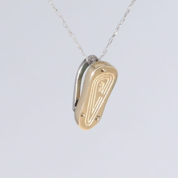 Opal Pendant Inlaid Single Sandal Design