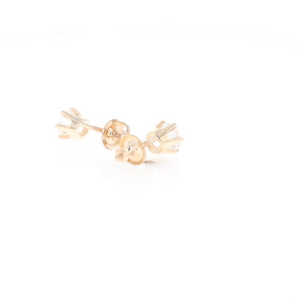 1.1ct 6-Prong Round Diamond Solitaire Studs