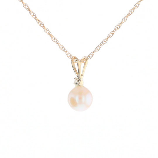 Pearl Pendant with Diamond Accent