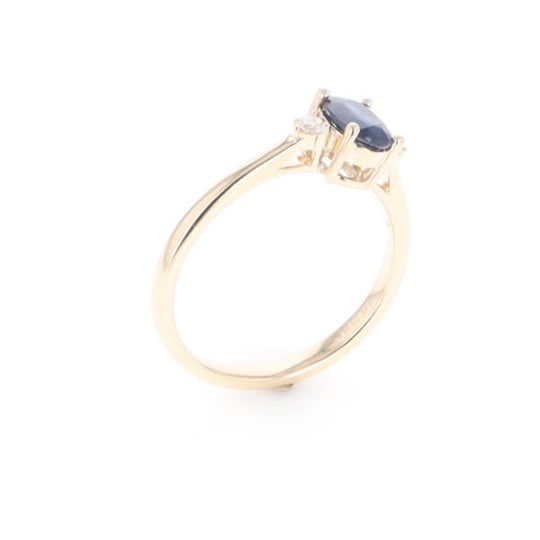 Oval Sapphire Ring With 2 Accent Diamonds