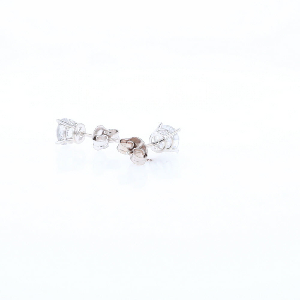 1.14ctw Diamond Stud Earrings