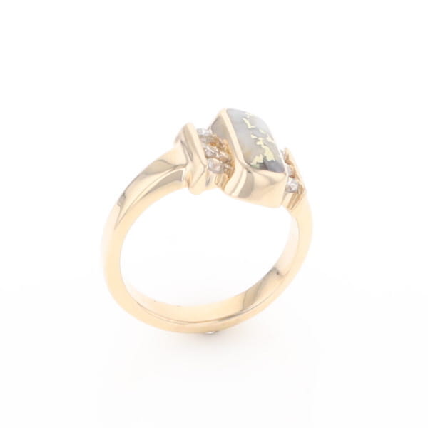Gold Quartz Ring Oval Inlaid Design with .24ctw Round Diamonds