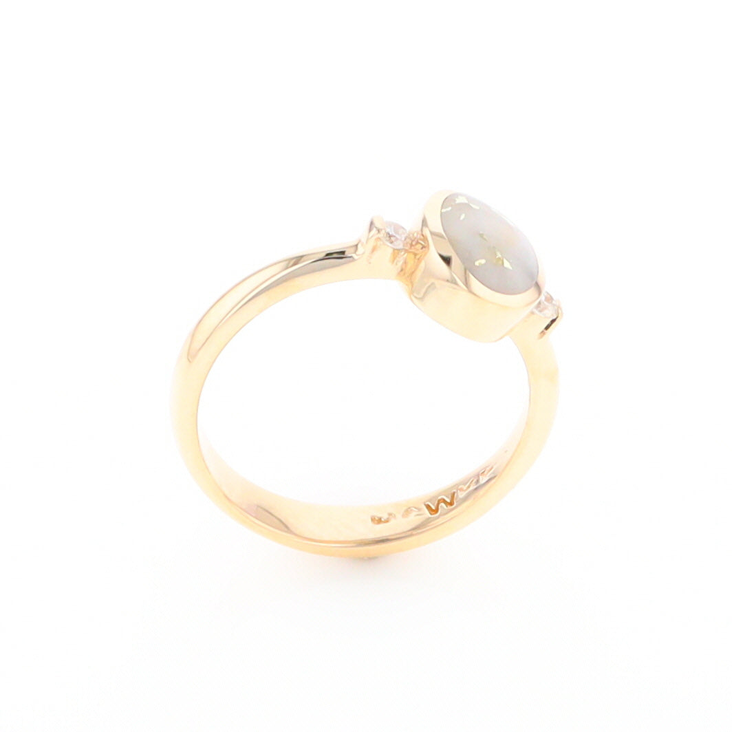 Gold Quartz Ring Oval Inlaid Design Center with .06ctw Round Diamonds