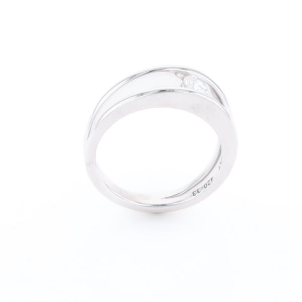 Kiss Ring