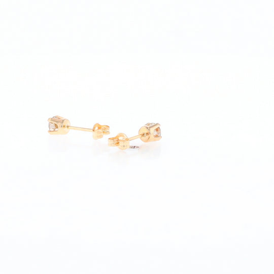 0.30ctw Diamond Stud Earrings