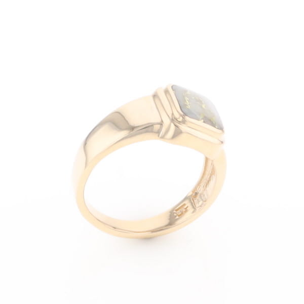 Gold Quartz Ring Square Inlaid Design