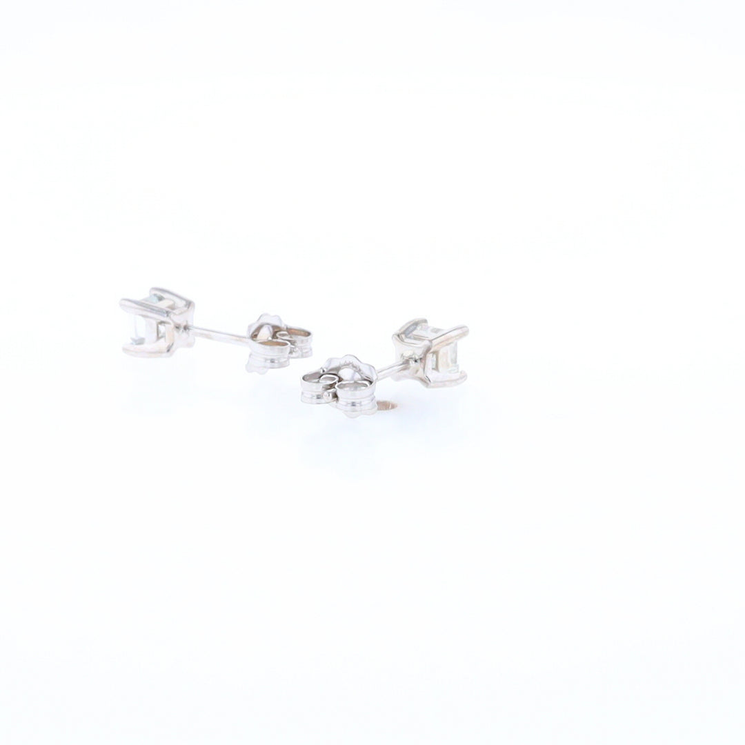 0.51ctw Diamond Stud Earrings