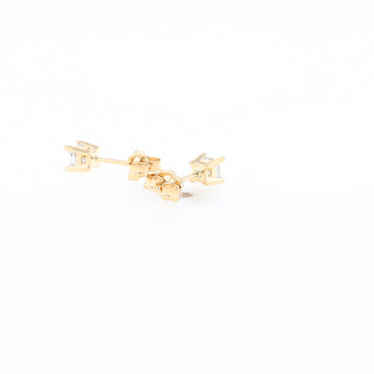 0.38ctw Diamond Stud Earrings