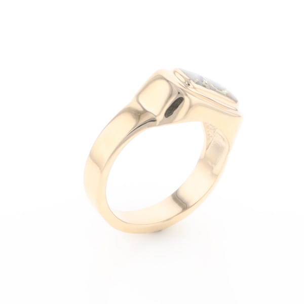 Gold Quartz Ring Oval Inlaid Design - G2