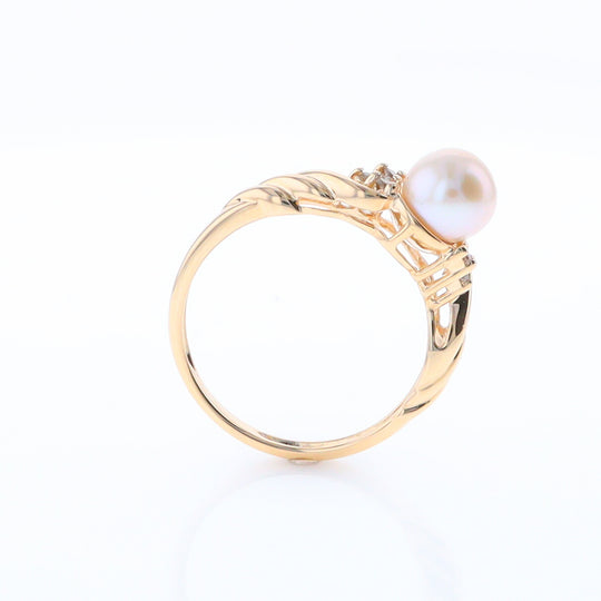 Pearl and Diamond Twist Ring