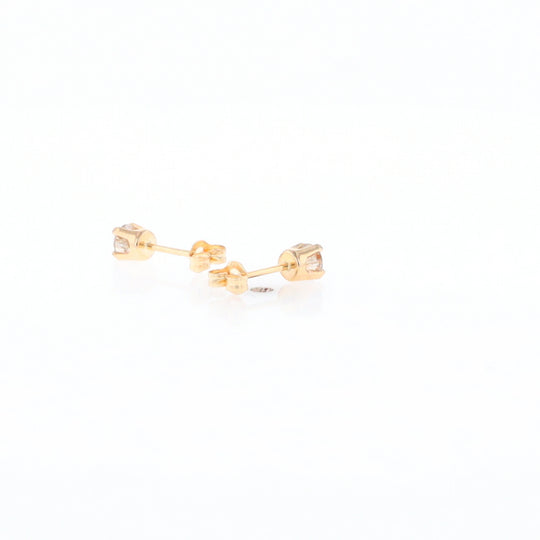 0.30ctw Diamond Stud Earrings