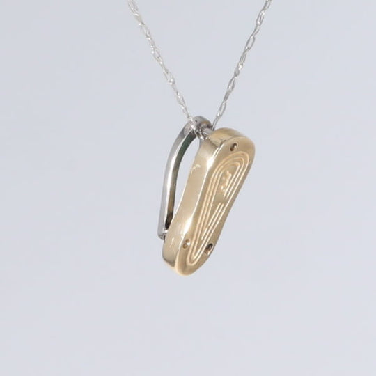 Opal Pendant Inlaid Single Sandal Design