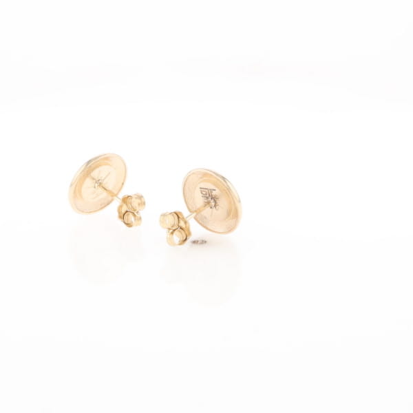 Gold Quartz Earrings Round Inlaid Design