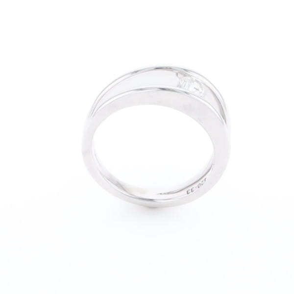 Kiss Ring