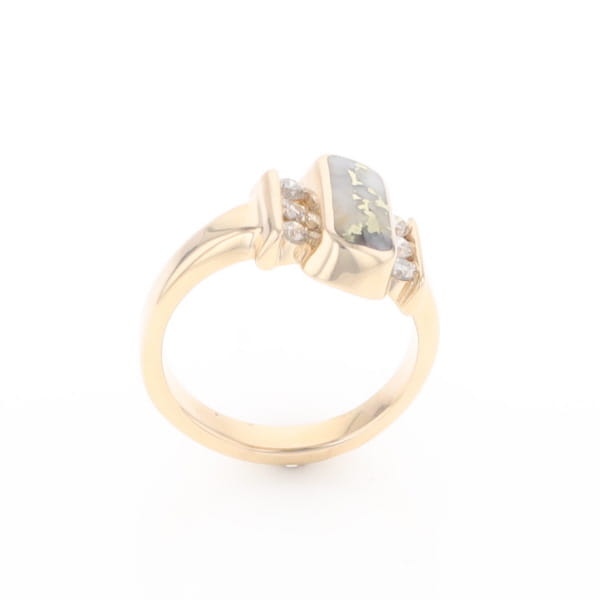 Gold Quartz Ring Oval Inlaid Design with .24ctw Round Diamonds