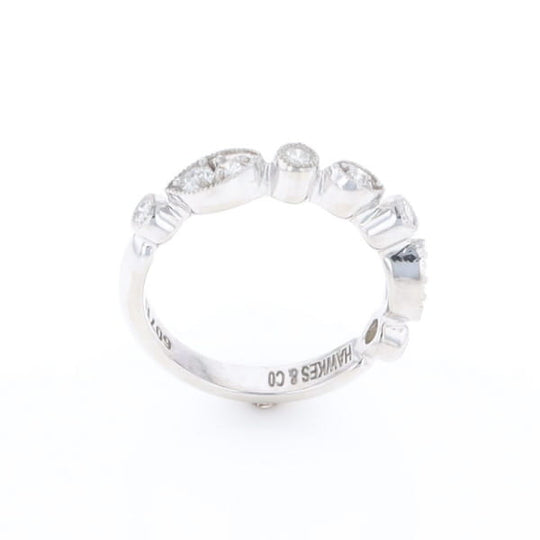 Simply Vintage Wedding Band (White Gold)