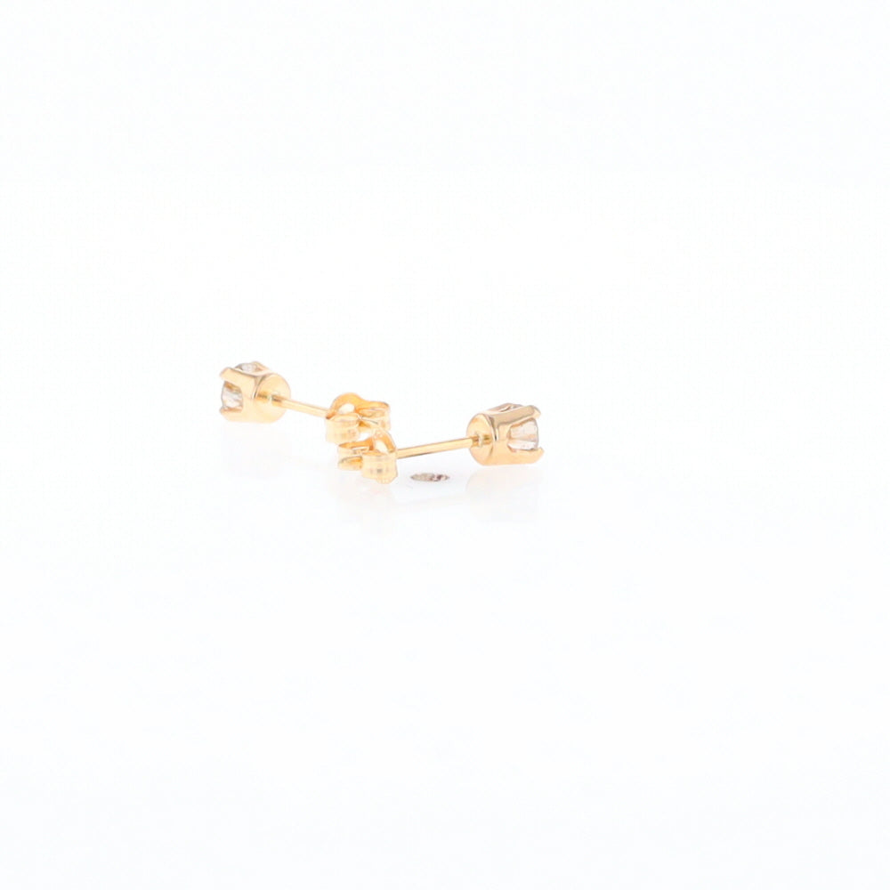 0.30ctw Diamond Stud Earrings