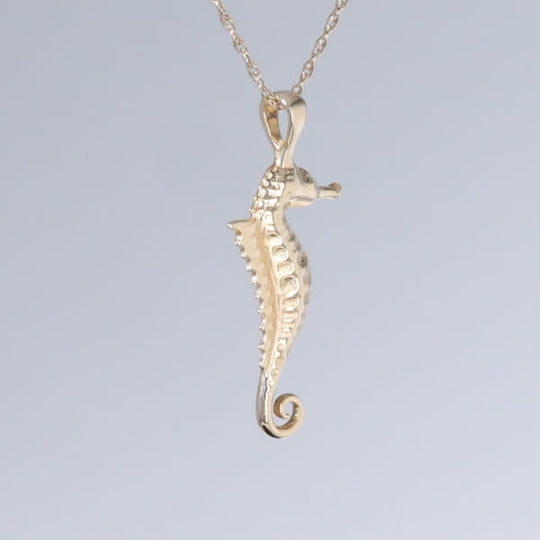 Opal Pendant Inlaid Realistic Sea Horse Design