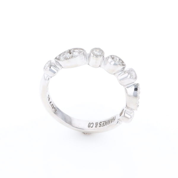 Simply Vintage Wedding Band (White Gold)