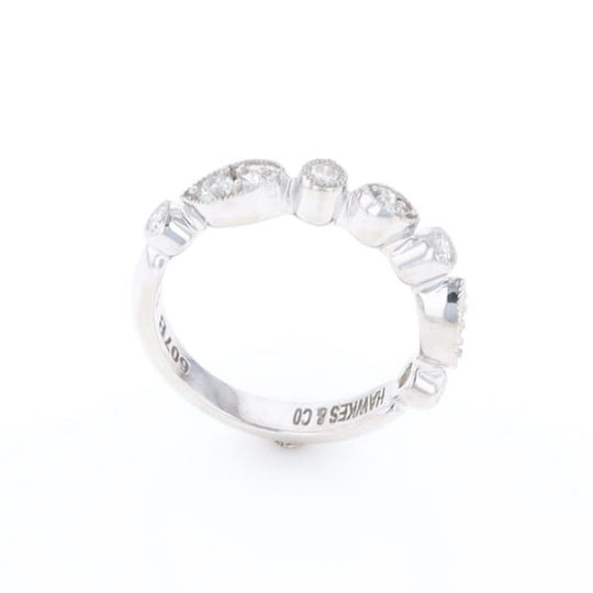 Simply Vintage Wedding Band (White Gold)