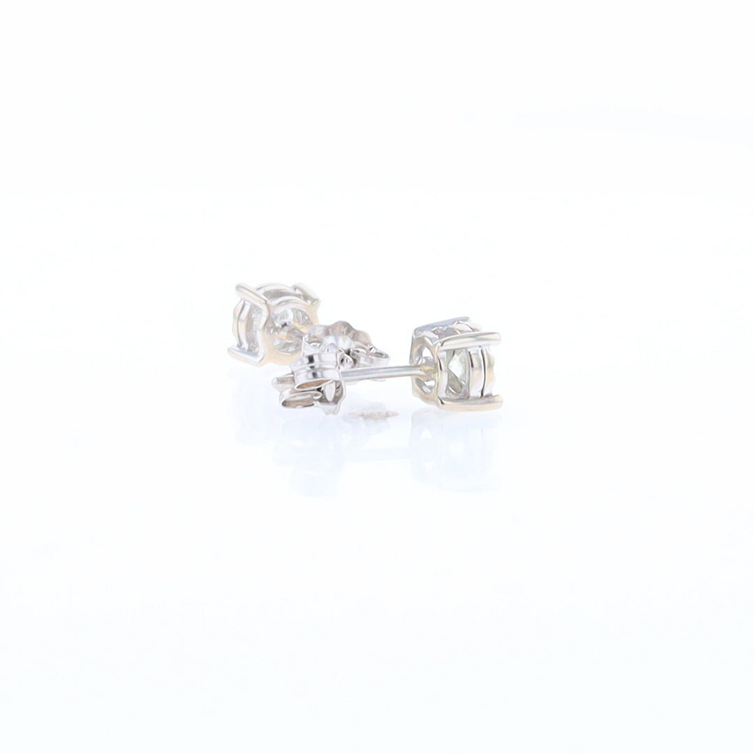 0.34ctw Diamond Stud Earrings