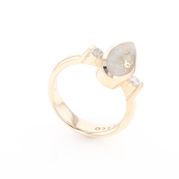 Gold Quartz Ring Pear Shape Inlaid with .18ctw Round Diamonds
