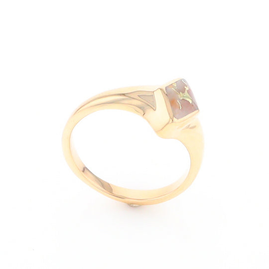 Gold Quartz Ring Diamond Shape Inlaid Design