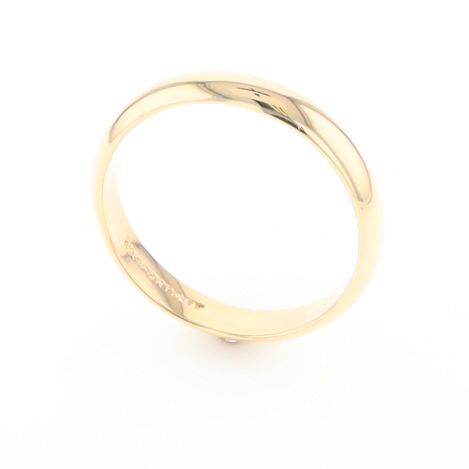 Plain Gold Men's Wedding Band