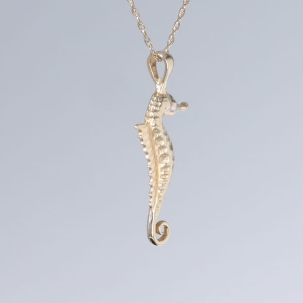 Opal Pendant Inlaid Realistic Sea Horse Design