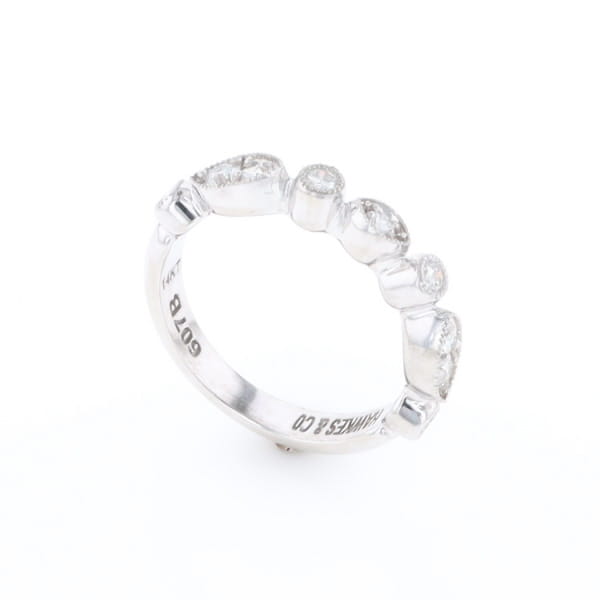 Simply Vintage Wedding Band (White Gold)