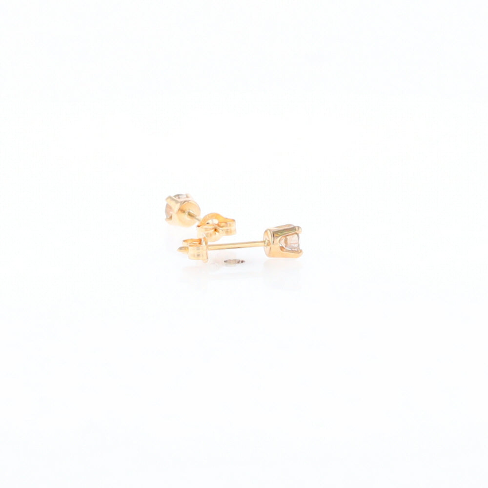 0.30ctw Diamond Stud Earrings