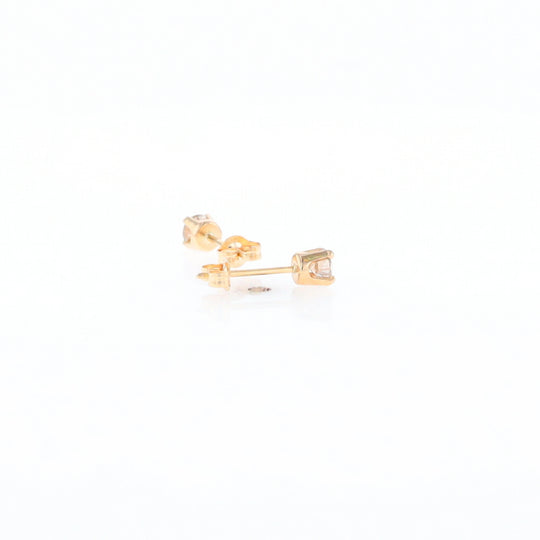 0.30ctw Diamond Stud Earrings