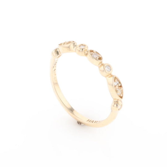 Simply Vintage Wedding Band