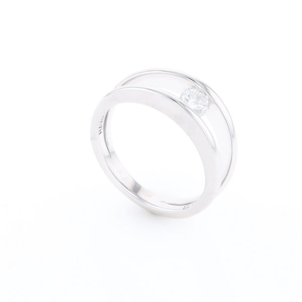 Kiss Ring