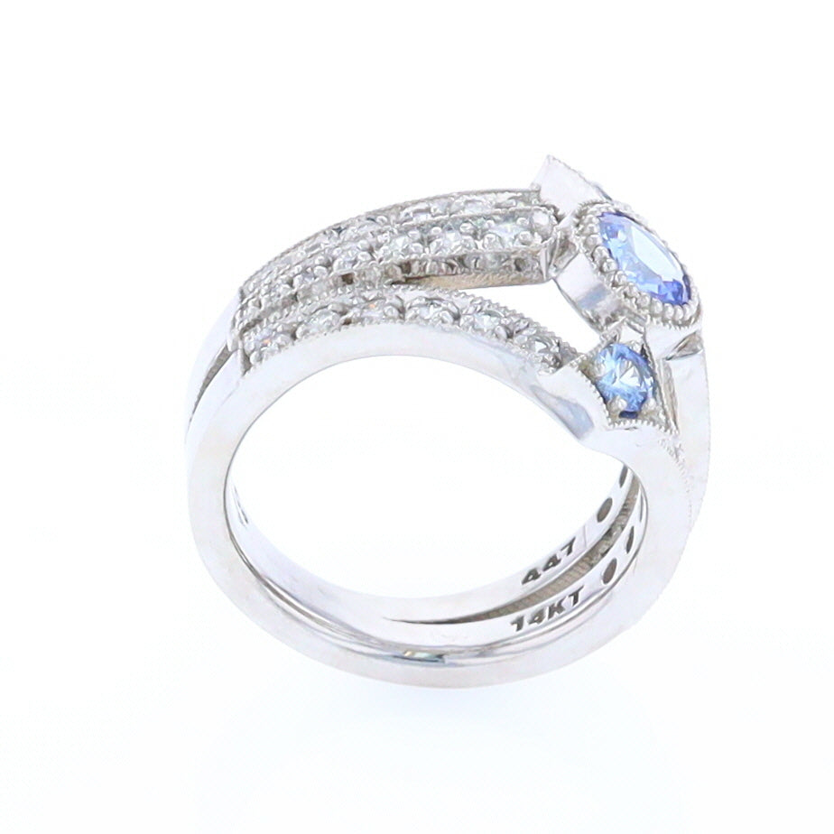 The Queen's Ring - Ceylon Sapphire