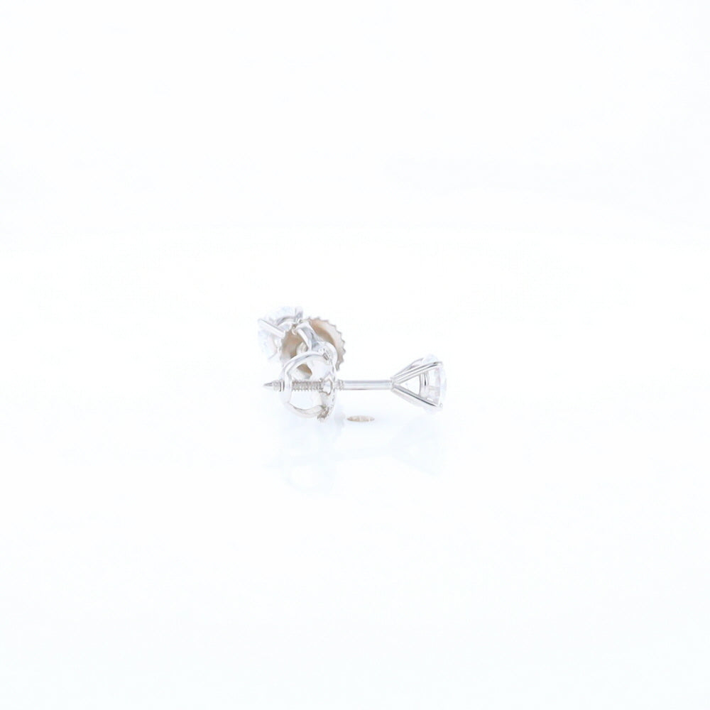 1.06ctw Diamond Stud Earrings