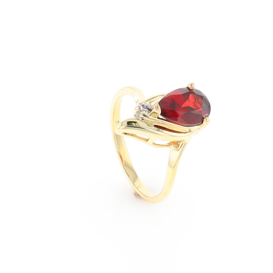 Pear Garnet Ring