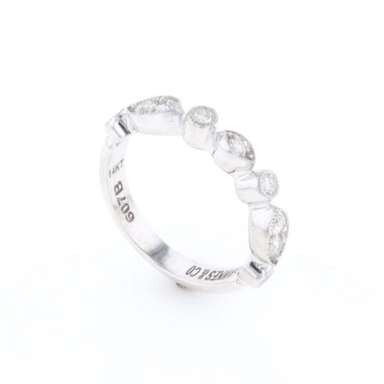 Simply Vintage Wedding Band (White Gold)