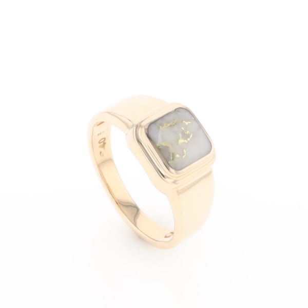 Gold Quartz Ring Square Inlaid Design