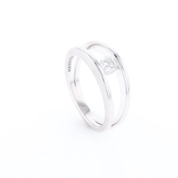 Kiss Ring
