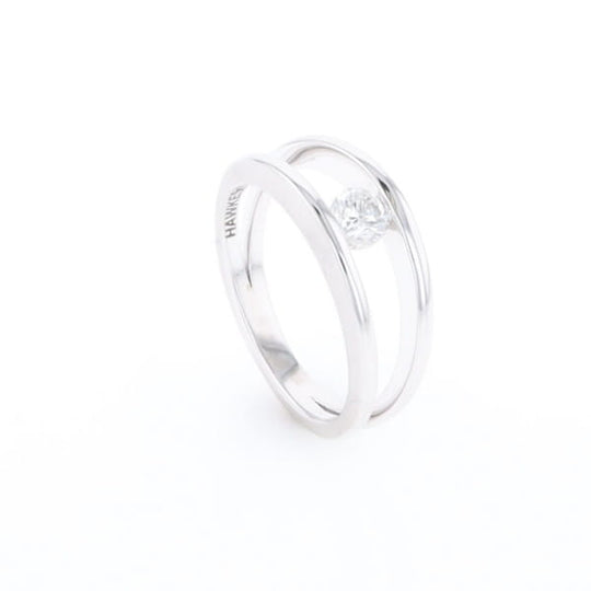 Kiss Ring