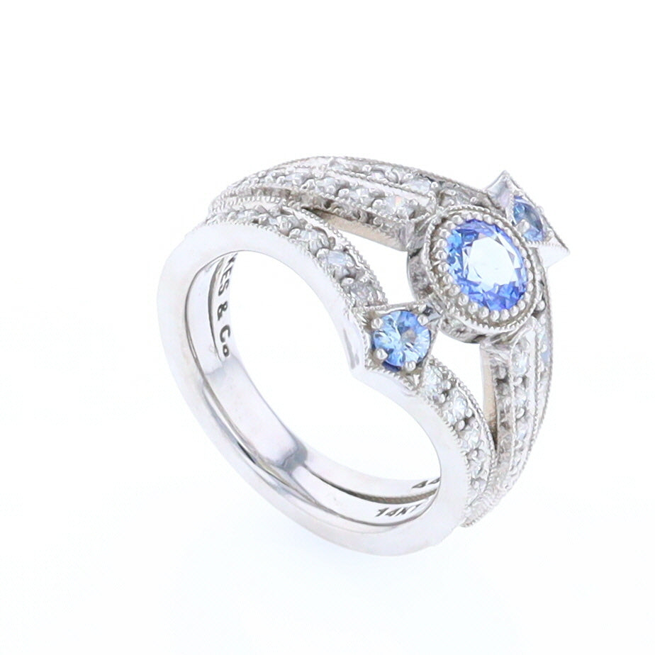 The Queen's Ring - Ceylon Sapphire