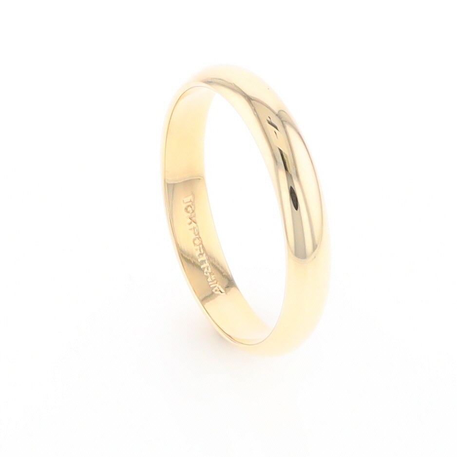 Plain Gold Men's Wedding Band