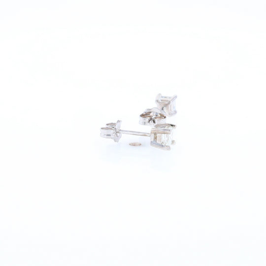 0.51ctw Diamond Stud Earrings